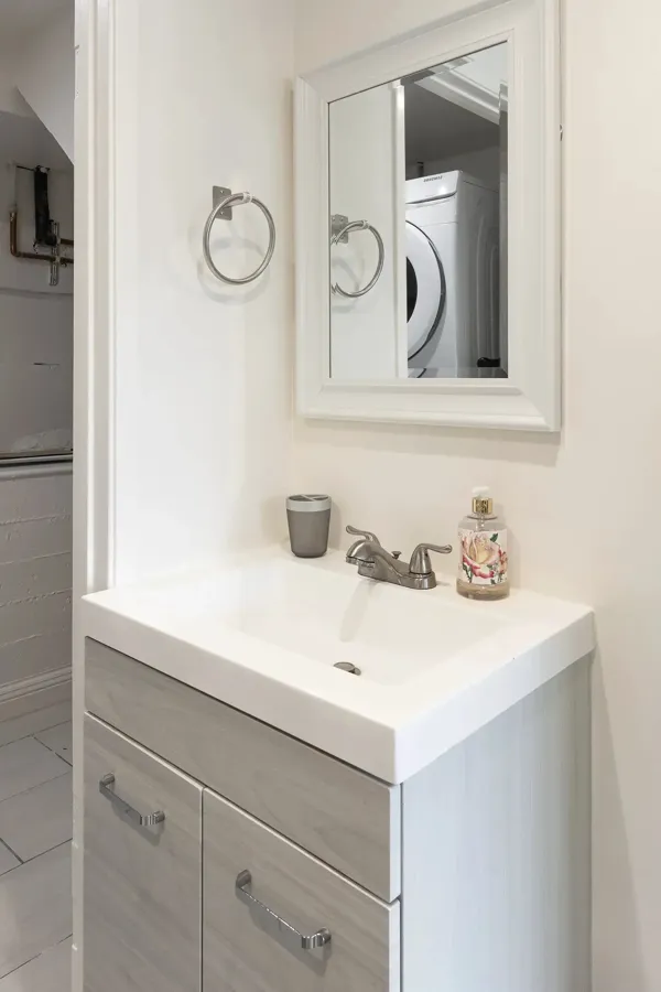 28-564-Chenery-San-Francisco-2bath-web.webp