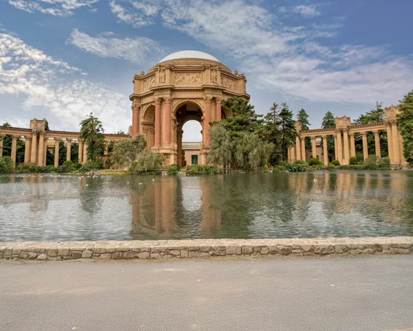 Fine Art Palace.jpg