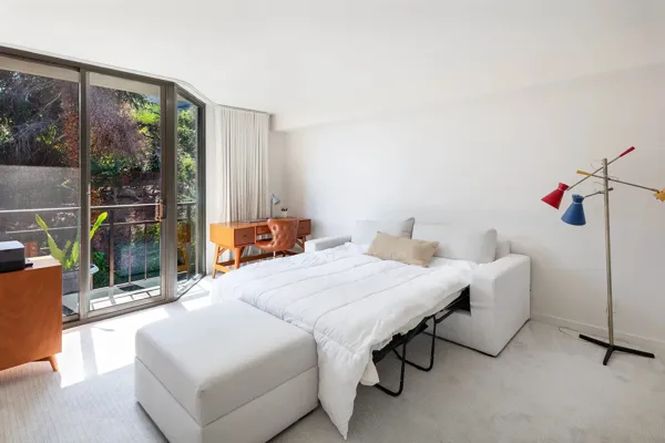 17-101-Lombard-608W-San-Francisco-3bed-web.webp