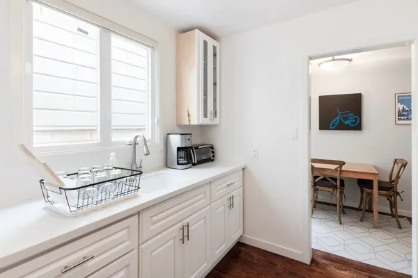 12-1739-Lake-Unit4-San-Francisco-kitchen-web.webp