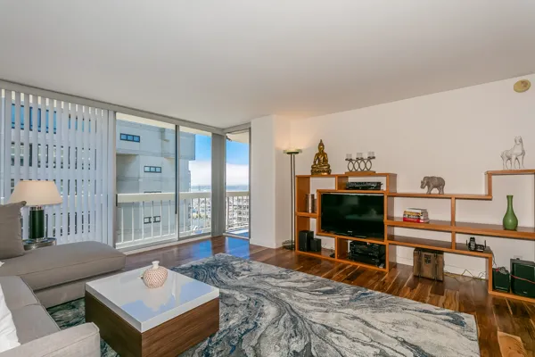 pacific heights san francisco apartments.jpg