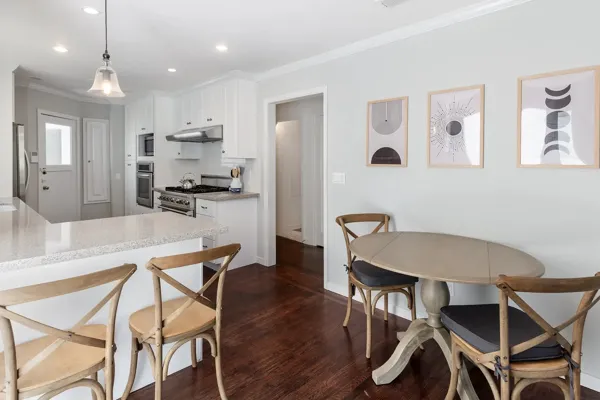 06-1739-Lake-San-Francisco-kitchen-web (1).webp
