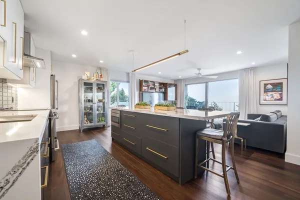 Bright City-View 1BR Condo with King Bed