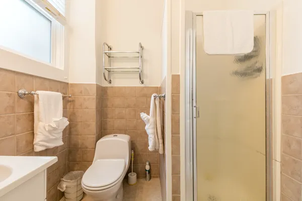 one bedroom cow hollow.jpg
