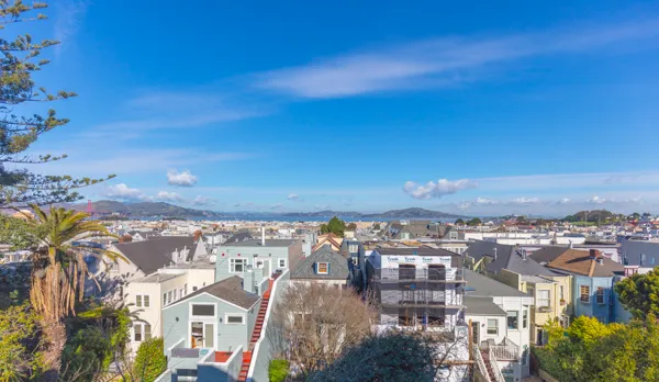 Elegant Two Bedroom Rental in Pacific Heights